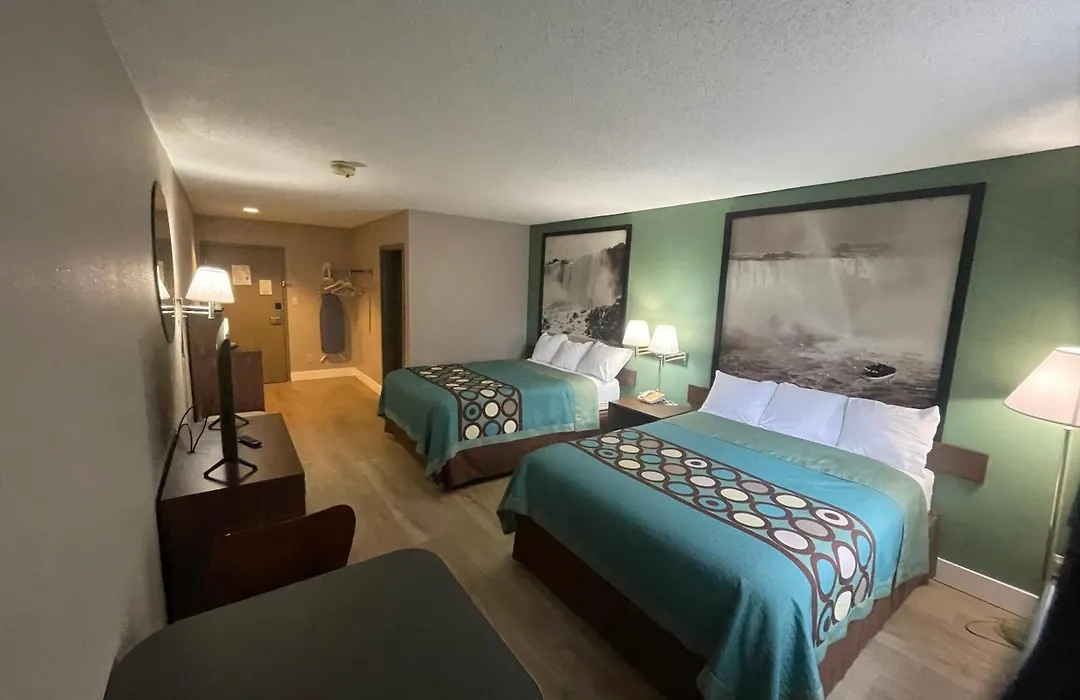 Super 8 By Wyndham Niagara Falls-1