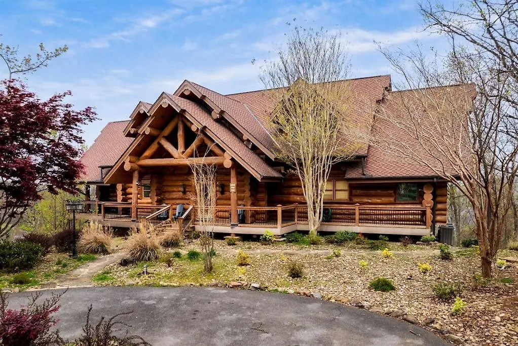 Bear Paw - 7 Bed, 8Ba, Sleeps 22, Location, Hot Tub-1