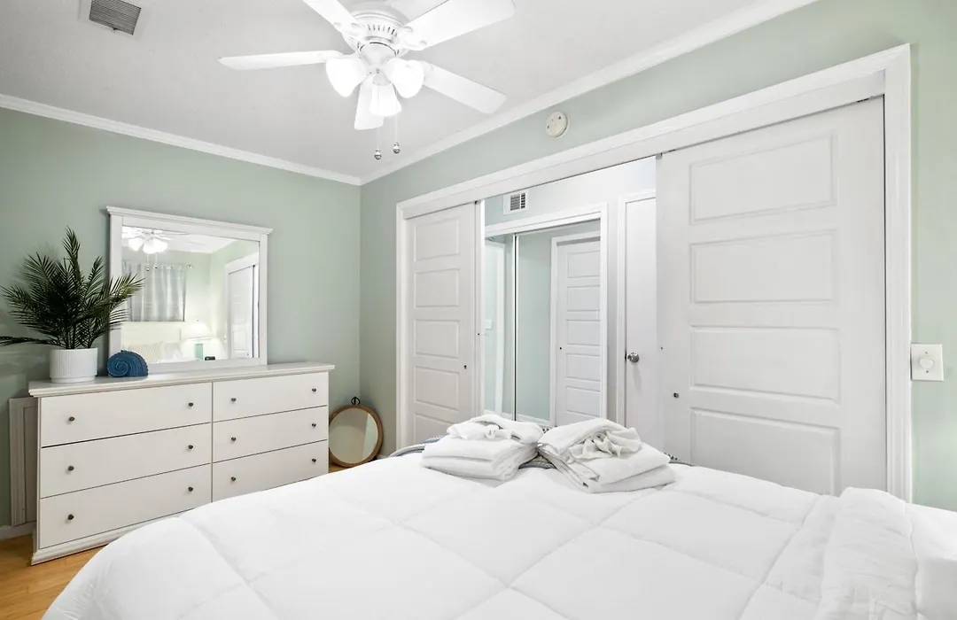 5 Min Walk To The Beach 1St Floor Condo Sleeps 4-1