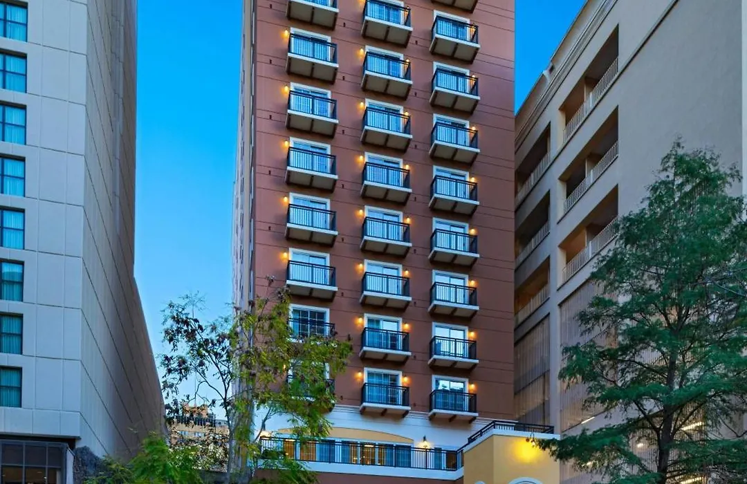 Courtyard By Marriott San Antonio Riverwalk-1