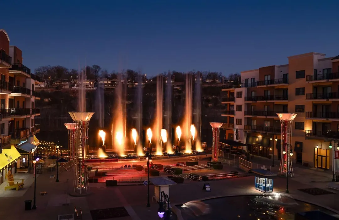 Hilton Promenade Branson Landing-1