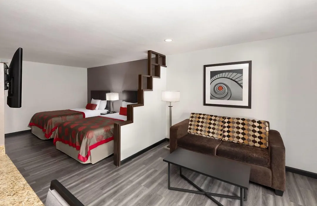 Ramada By Wyndham El Paso-1