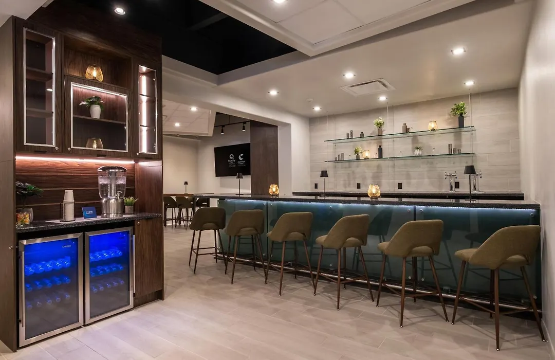 Comfort Suites Kingston Central-1