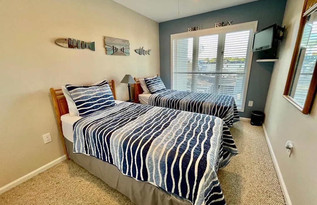 Wilmington Avenue 50 #107-1