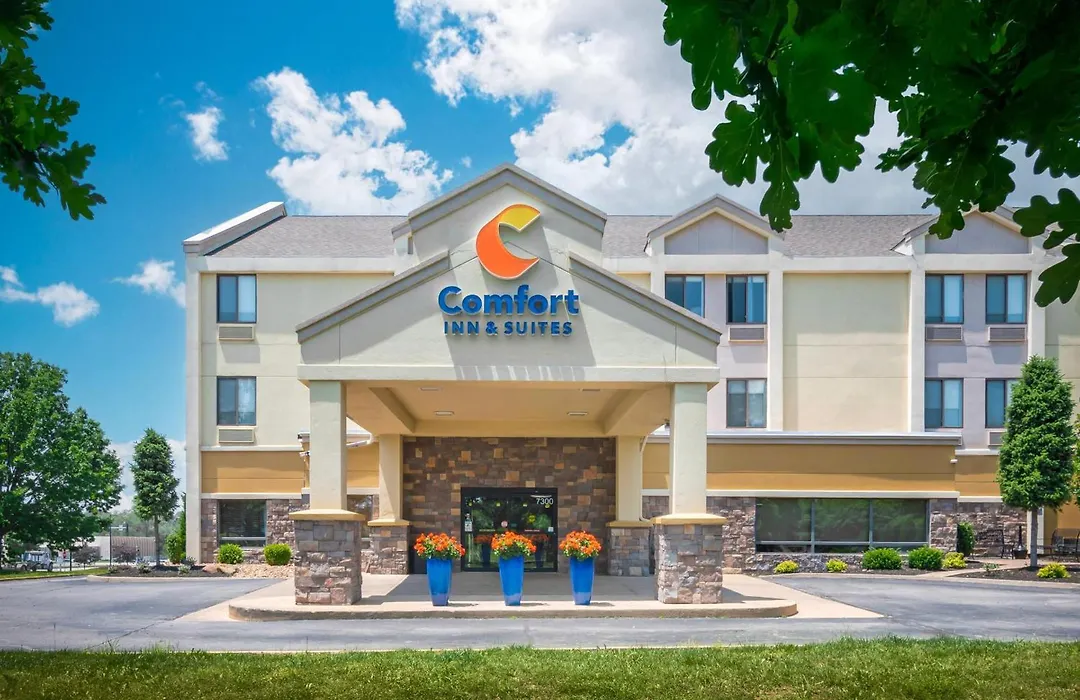 Comfort Inn & Suites Kansas City - Northeast-1