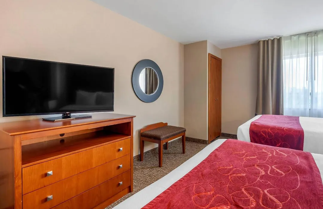 Comfort Suites North Dallas-1