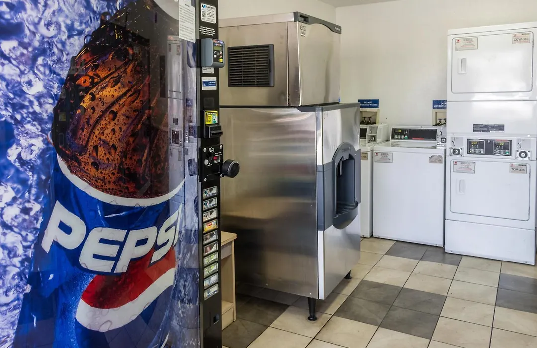 Motel 6 Bakersfield, Ca - Convention Center-1