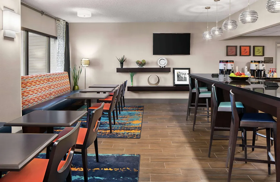Hampton Inn Austin North-1