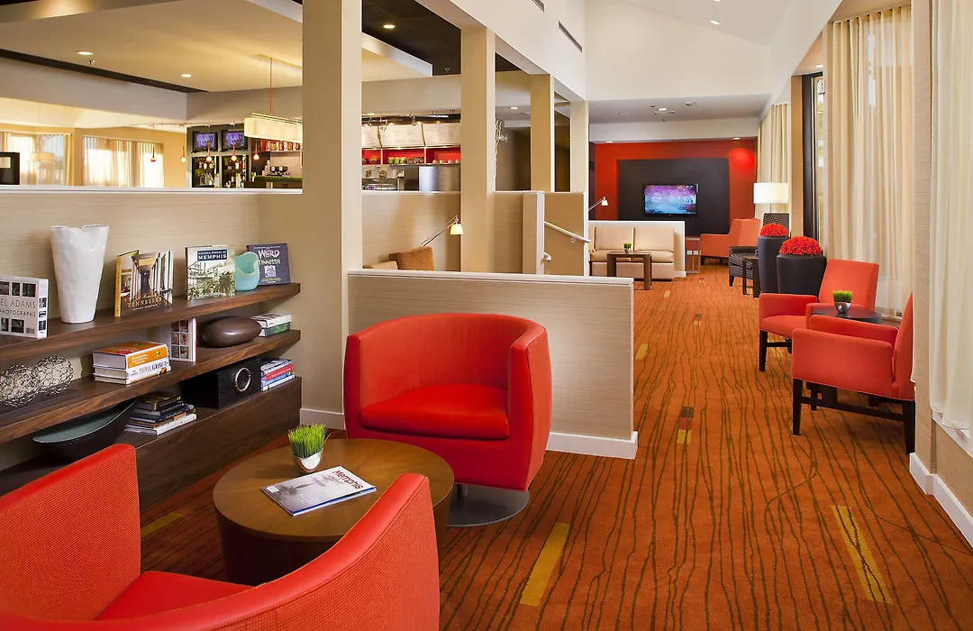 Courtyard By Marriott Memphis East/Park Avenue-1