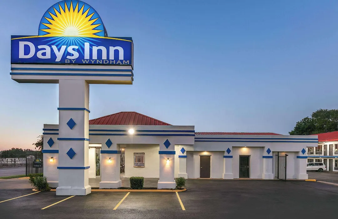 Days Inn By Wyndham South Fort Worth-1