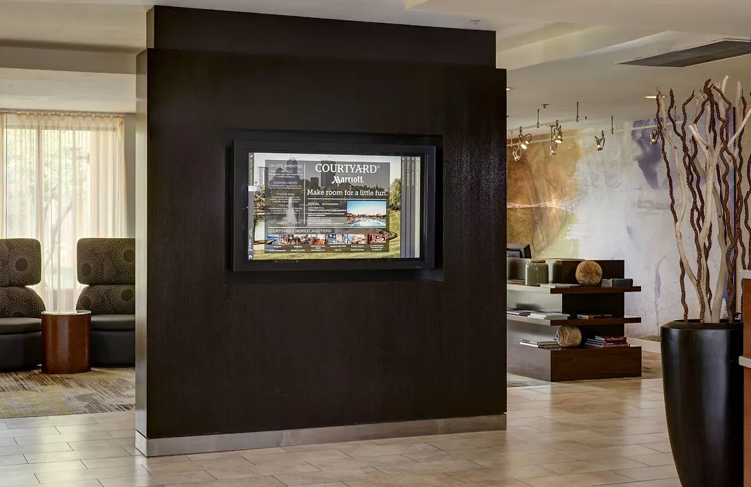 Courtyard By Marriott Indianapolis Airport-1