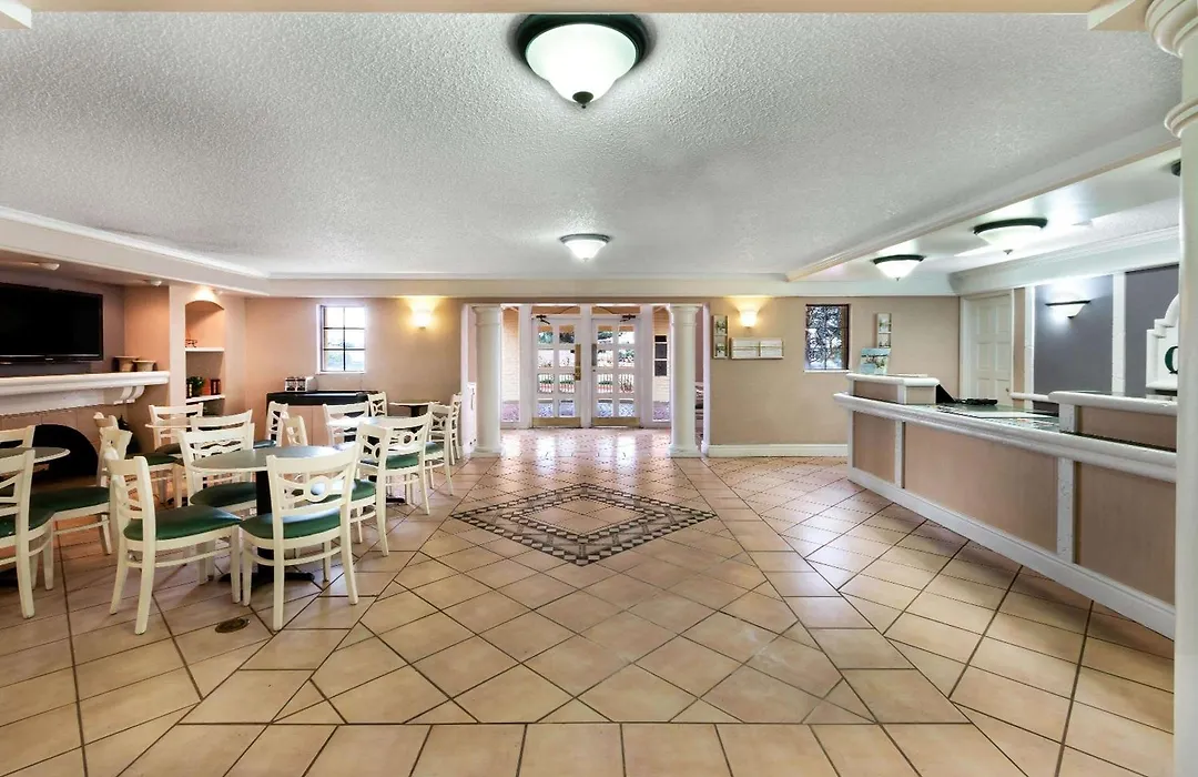 La Quinta Inn By Wyndham Albuquerque Northeast-1