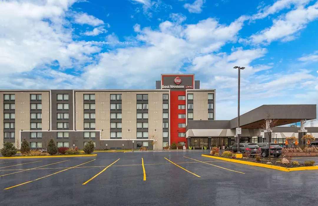 Best Western Plus Toronto North York Hotel & Suites-1