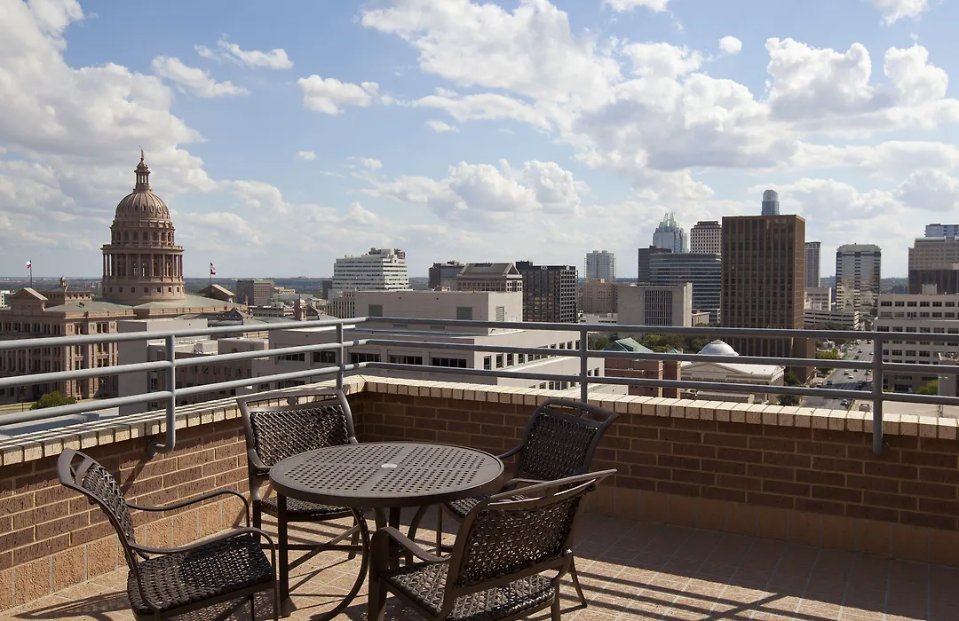Doubletree Suites By Hilton Austin Downtown Capitol-1