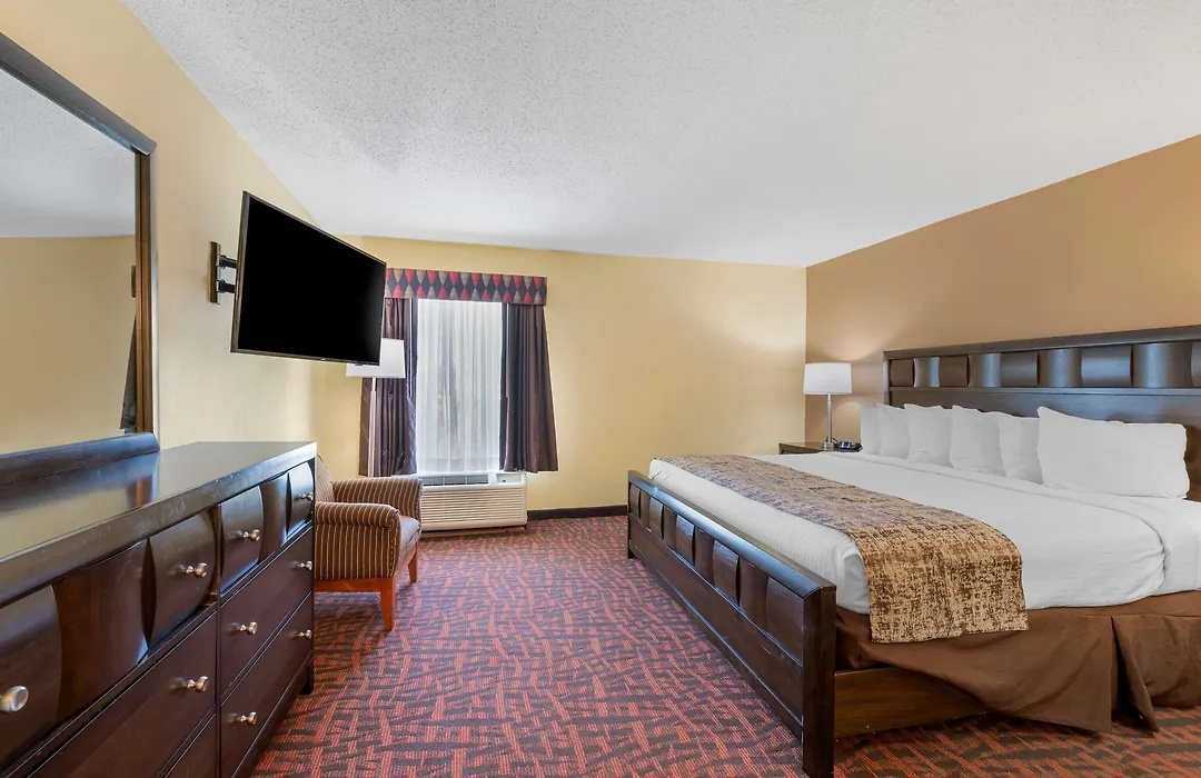 Best Western Louisville East Inn & Suites-1