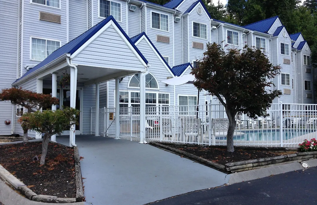 Guest Inn Pigeon Forge-1