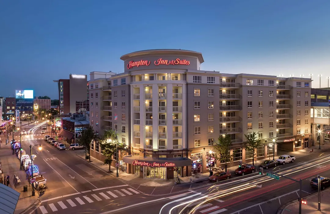 Hampton Inn & Suites Memphis-Beale Street-1