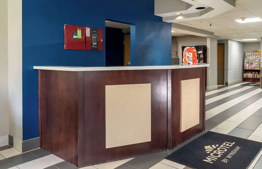 Microtel Inn & Suites By Wyndham Pigeon Forge-1