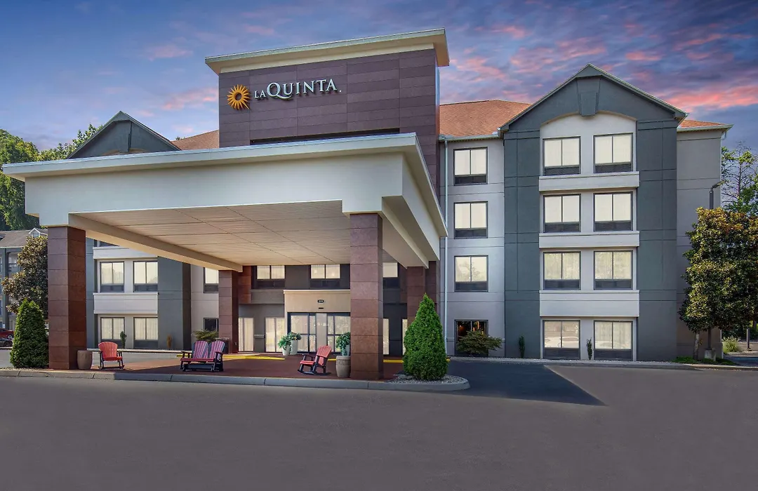 La Quinta Inn By Wyndham Pigeon Forge-Dollywood-1