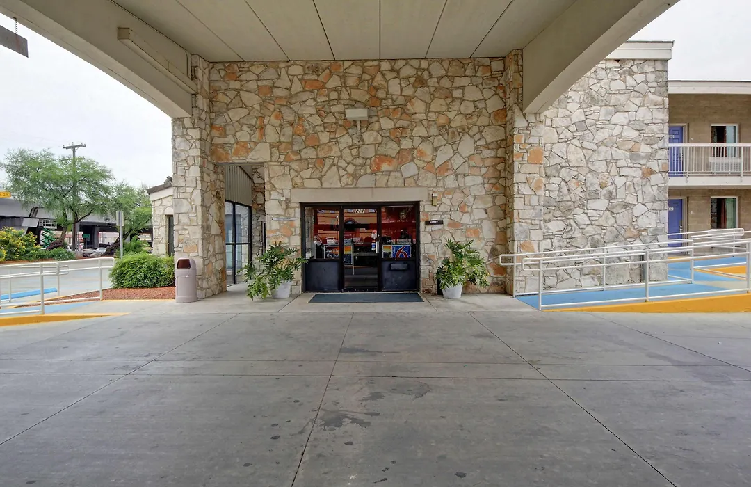 Motel 6-San Antonio, Tx - Downtown - Market Square-1