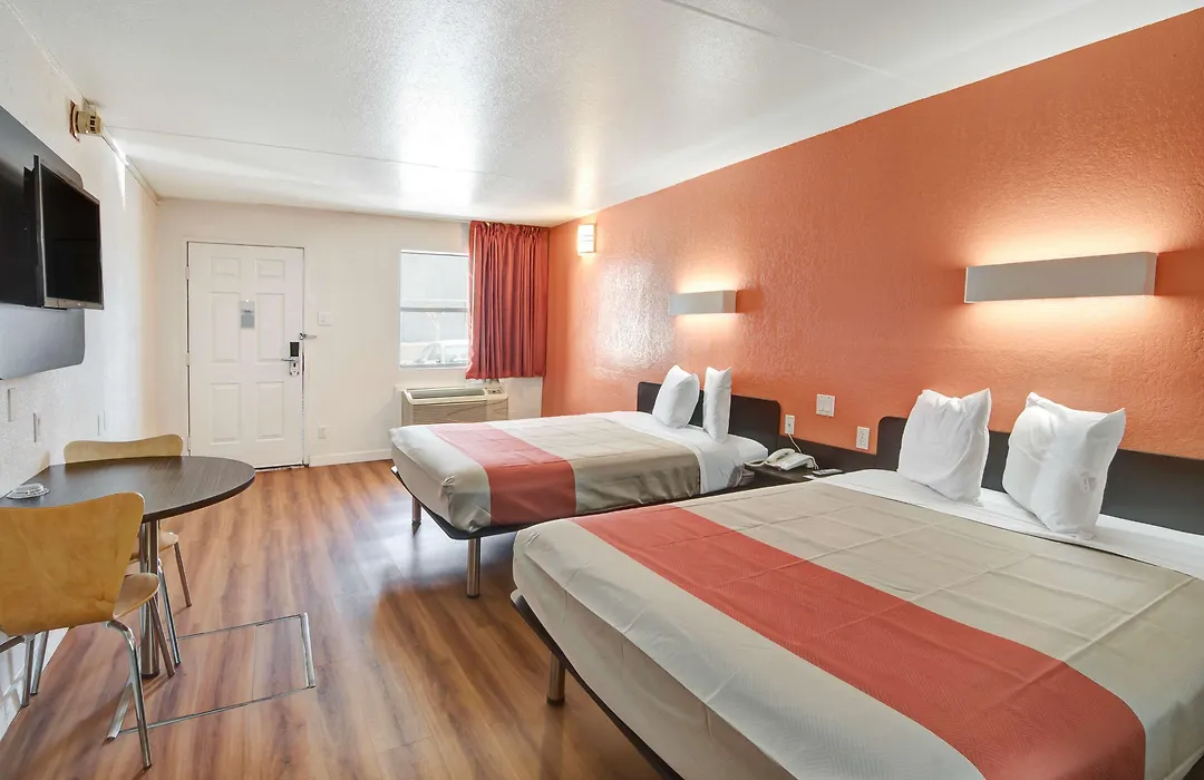 Motel 6-Dallas, Tx - Forest Lane-1