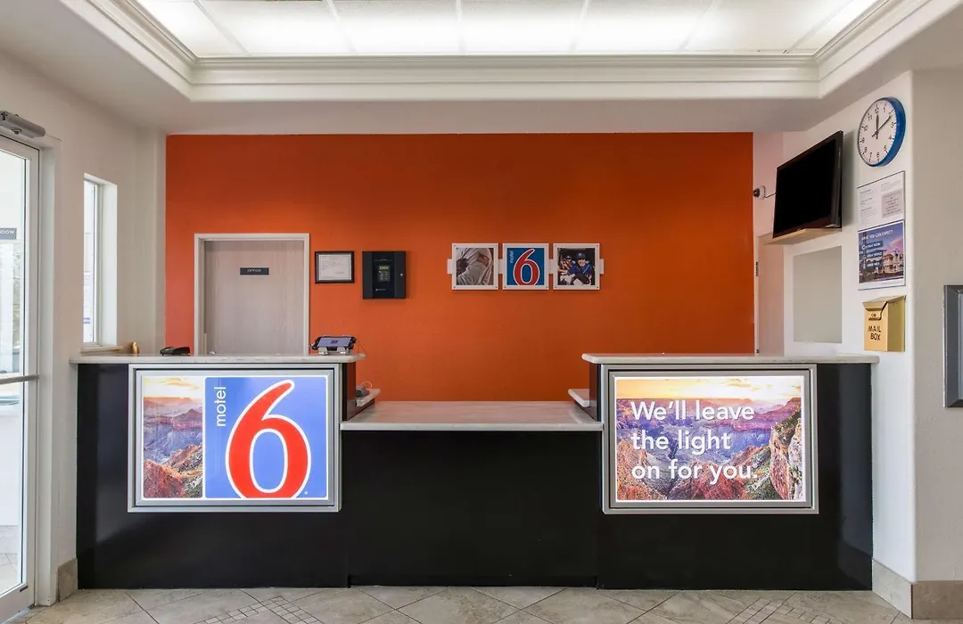 Motel 6-San Antonio, Tx - Downtown - Alamo Dome-1