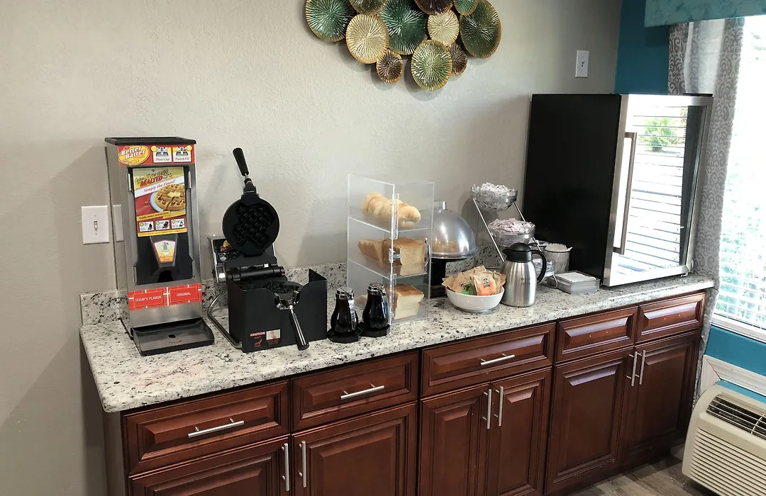 Travelodge By Wyndham San Antonio Downtown Northeast-1