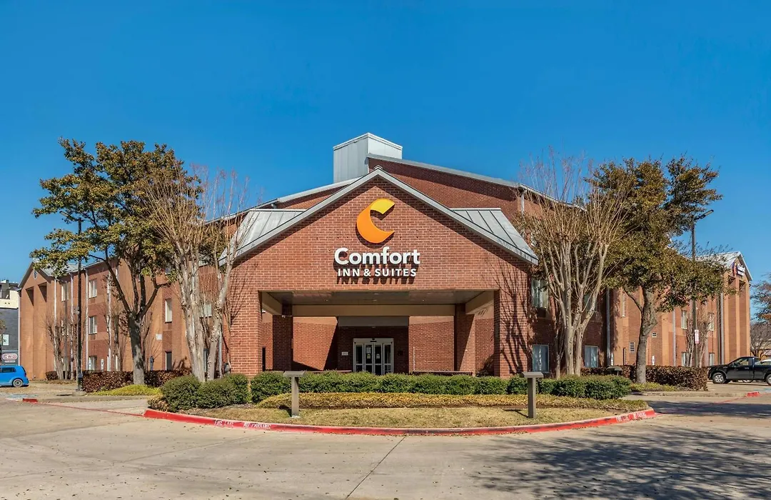Comfort Inn & Suites North Dallas-Addison-1
