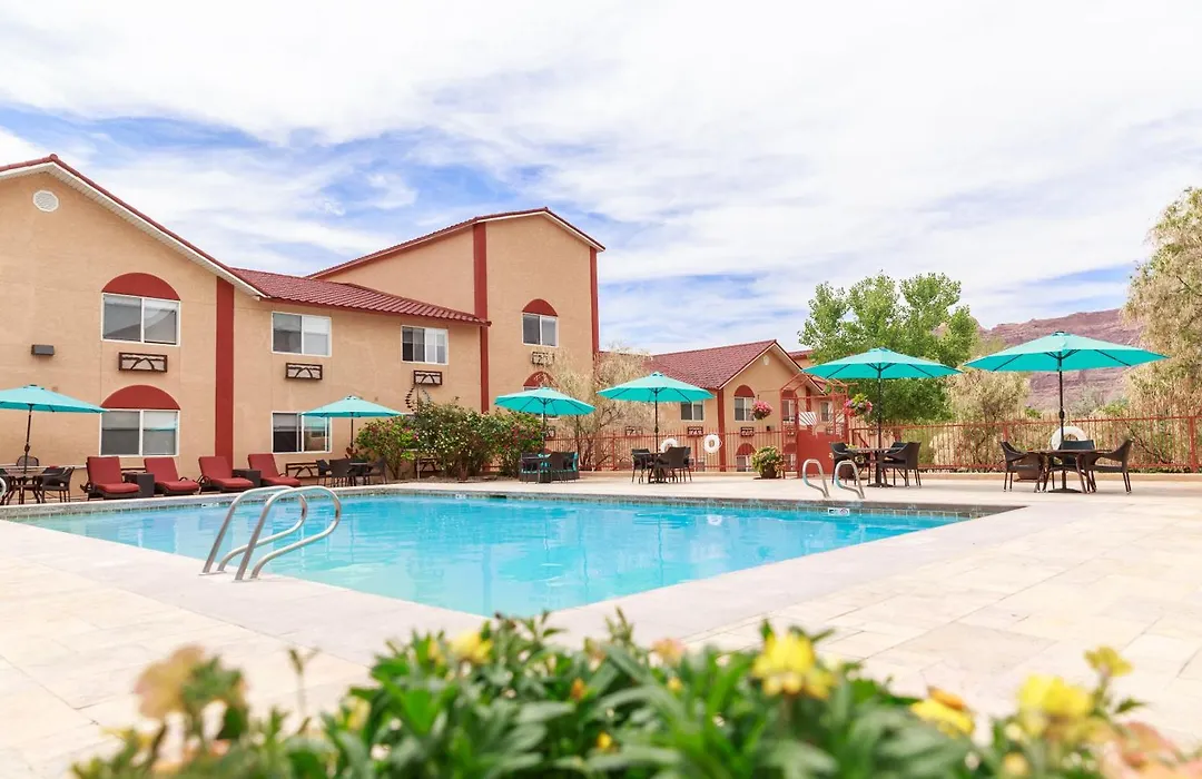 Aarchway Inn-1