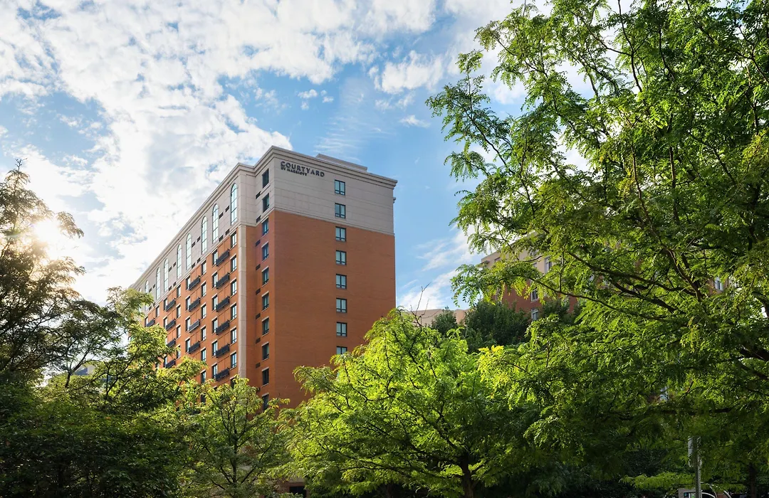 Courtyard By Marriott Washington Capitol Hill/Navy Yard-1