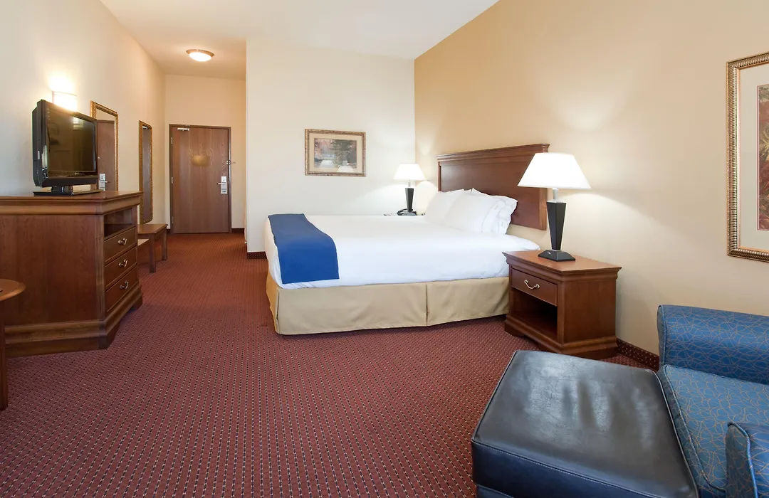 Holiday Inn Express Airport East By Ihg-1