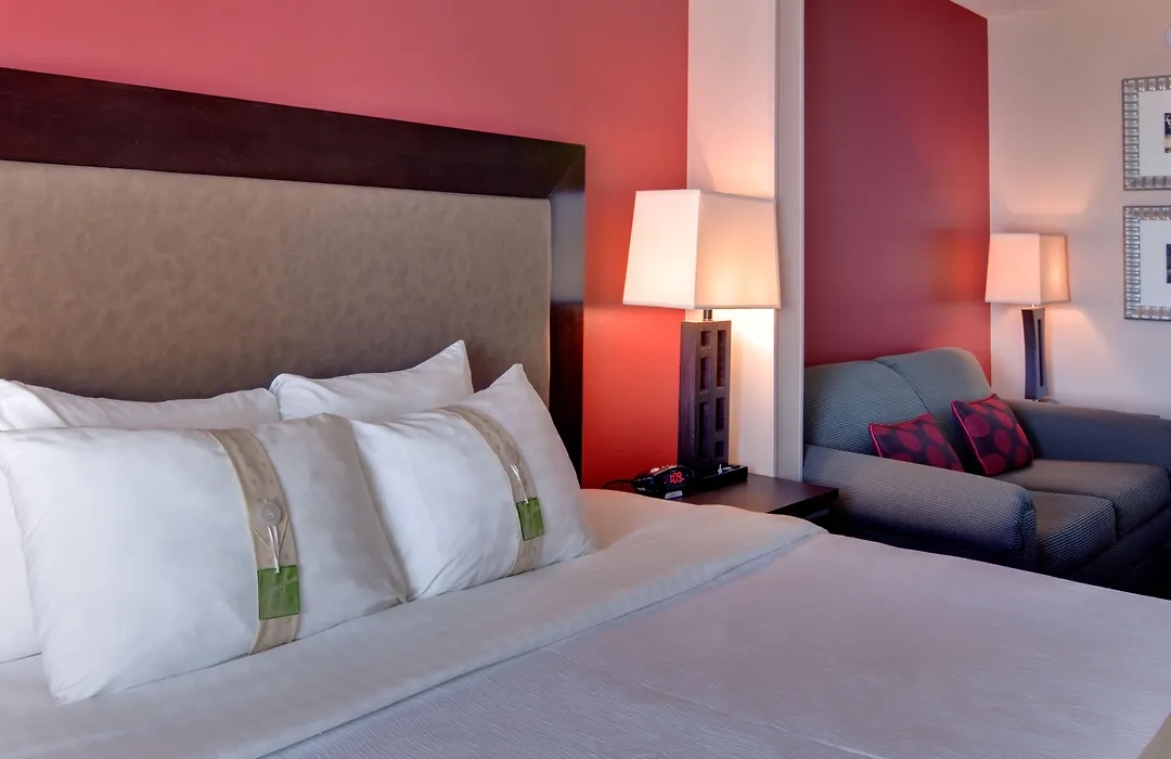 Holiday Inn & Suites Bakersfield By Ihg-1