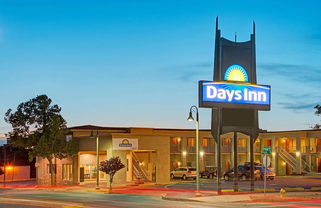 Days Inn By Wyndham Albuquerque Downtown-1