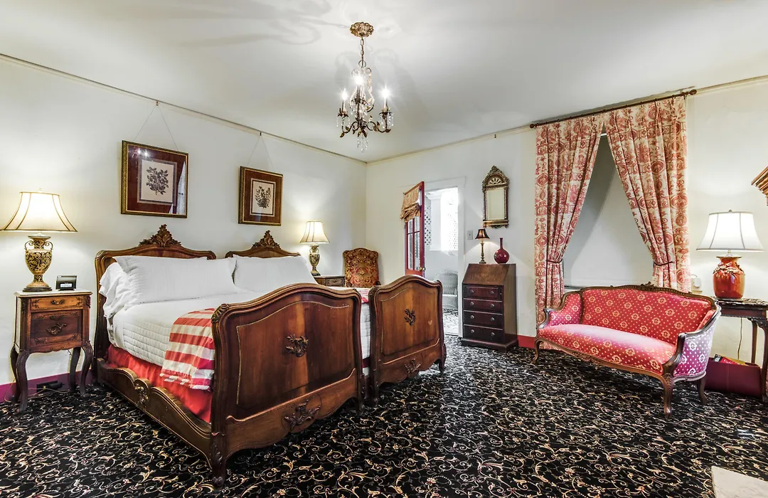 Noble Inns-1