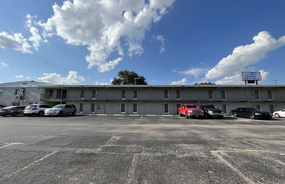 Mid Towne Inn & Suites-1