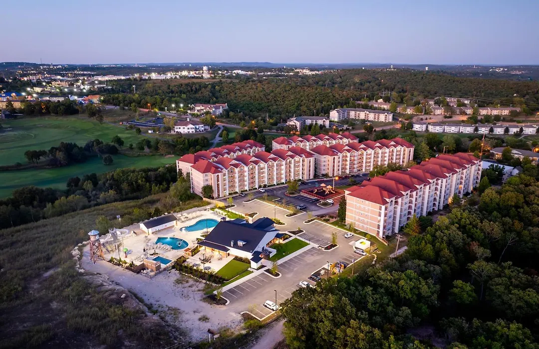 Grand Crowne Resort-1