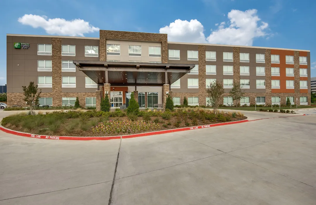 Holiday Inn Express & Suites Dallas North - Addison By Ihg-1