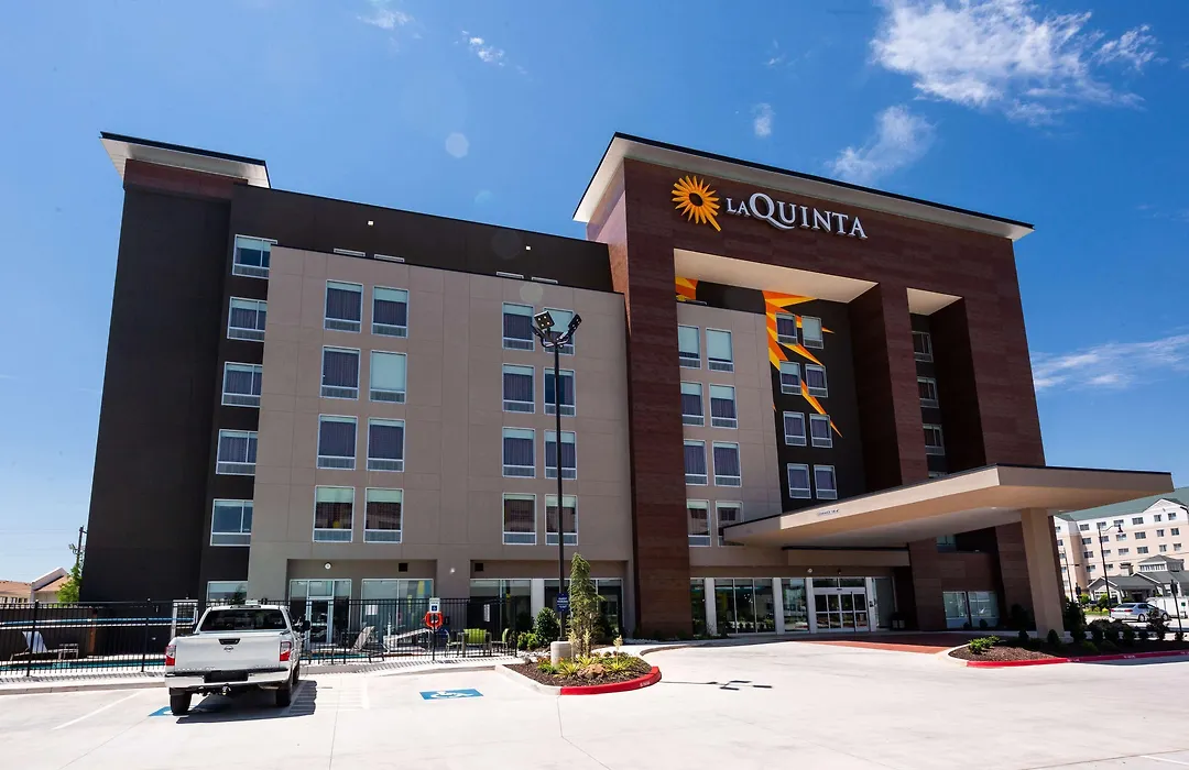 La Quinta By Wyndham Oklahoma City Airport-1