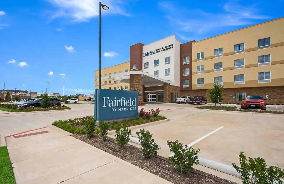 Fairfield Inn & Suites By Marriott Dallas Plano/Frisco-1