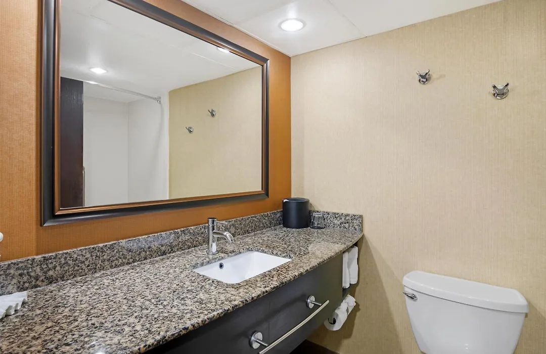 Best Western Suites Near Opryland-1