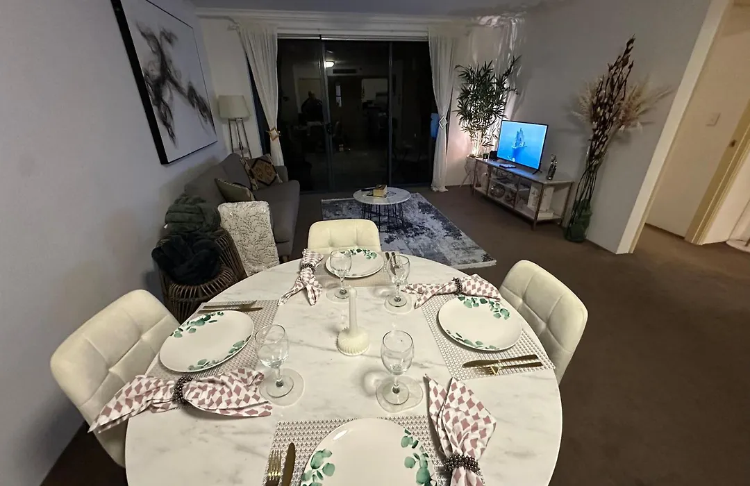 Casa Blanca Haymarket, Self Check In, Great Location, Pool Spa-1