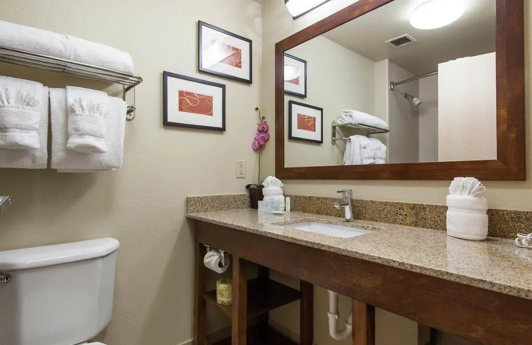 Comfort Suites Tulsa Central-1
