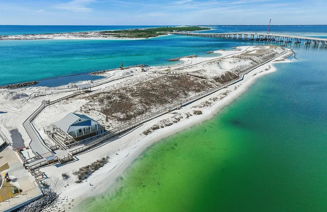 Islander Beach Resort 6012-1