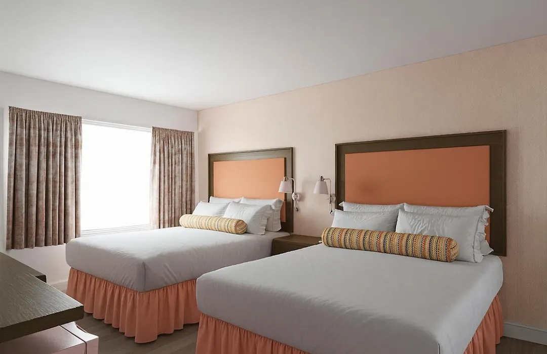 Pink Champagne Boutique Motel-1