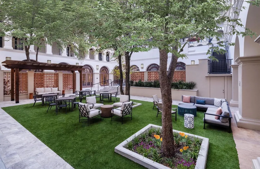 Doubletree By Hilton Austin-1