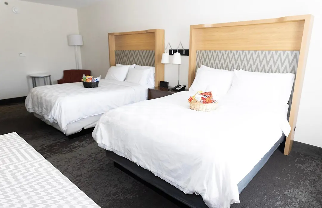 Holiday Inn & Suites Memphis - Wolfchase Galleria By Ihg-1