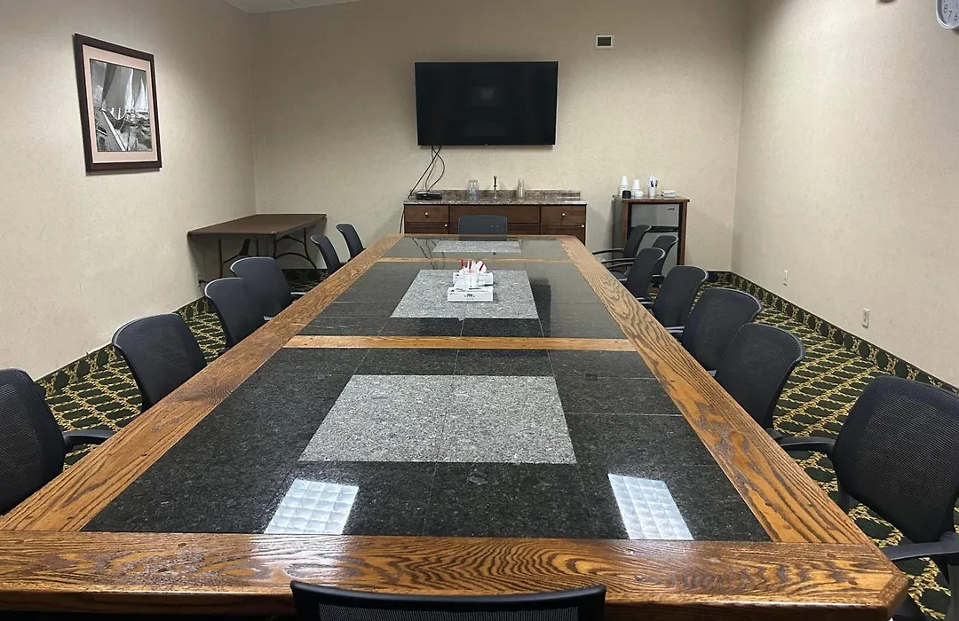 Ramada Plaza By Wyndham Portland-1