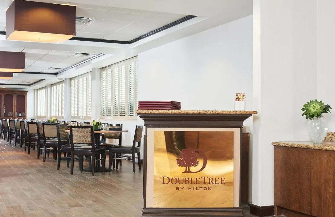 Doubletree By Hilton Dallas Market Center-1