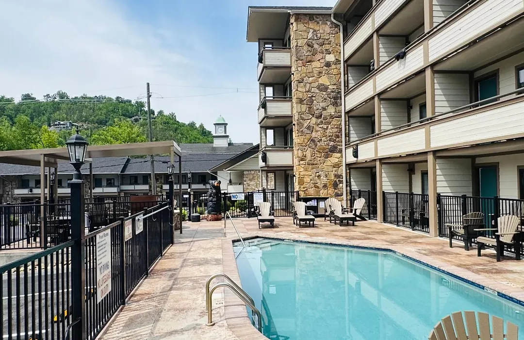 Best Western Johnson'S Inn Downtown Gatlinburg-1