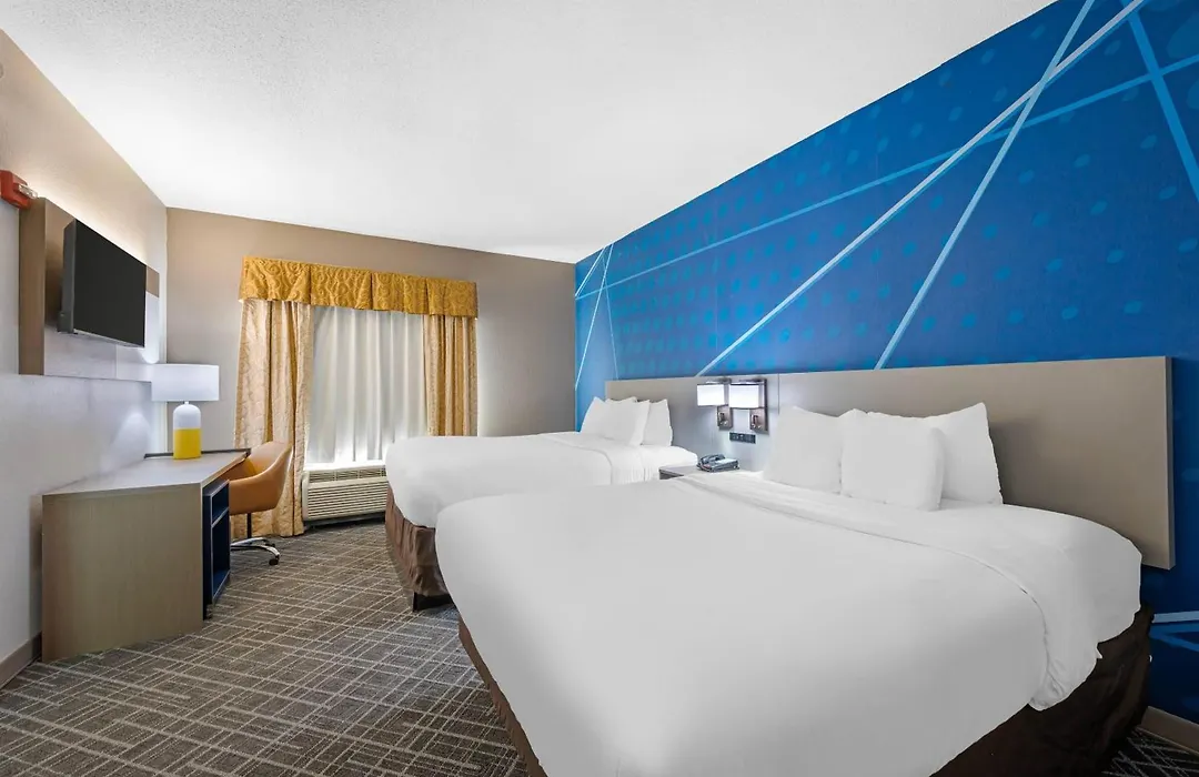 Comfort Suites Near Indianapolis Airport-1